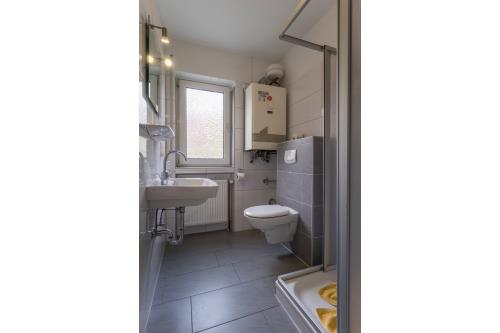 Borkum Ferienwohnung Wattkieker - Duschbad