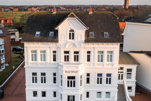 Borkum Villa Emilie, Ferienwohnung Renate - Villa Emilie Hausansicht