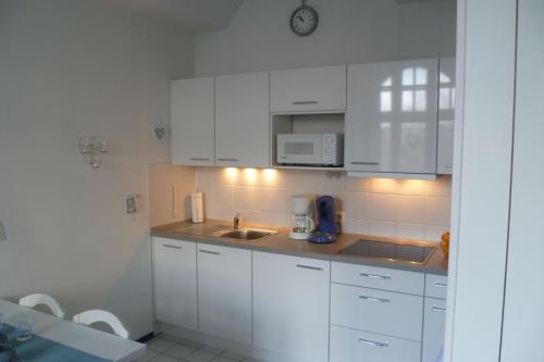 Borkum Ferienwohnung Möwennest III Wohnung 11 - Küchenzeile